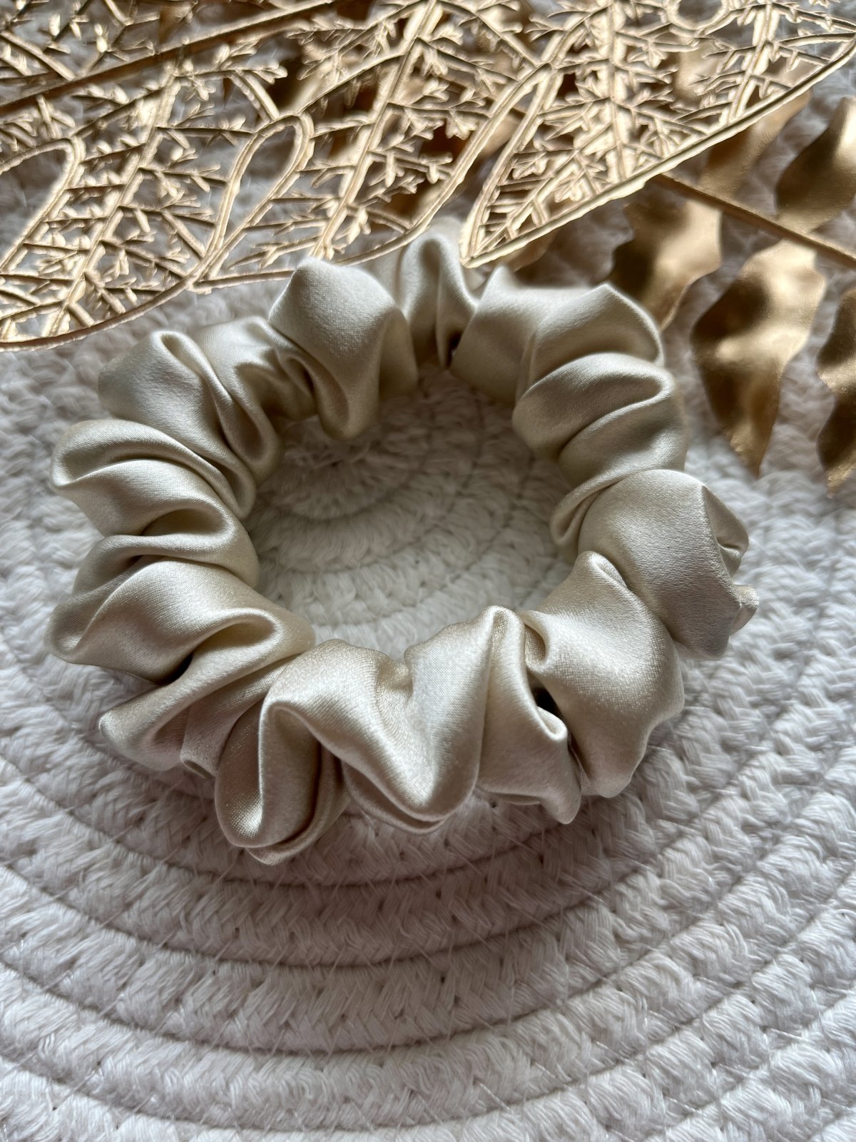 Natūralaus šilko gumelė, Beige, S dydis